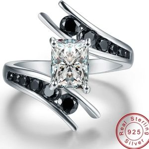 🎀925 Black Onyx & Sapphire Ring